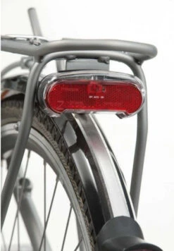 AXA Rear Light Riff Steady Dynamo 50 Lumens Red -Discounted Bicycles axa achterlicht riff steady 50 80 mm dynamo 50 lumen rood 4 515468 1607962741